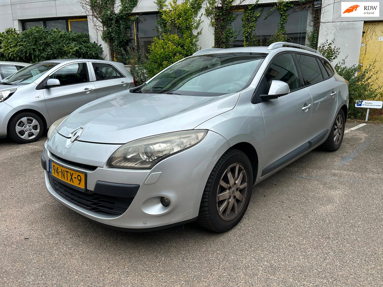 Renault Mégane Estate - 1.4 TCe Dynamique / dealer onderhouden / 1e eig - AutoWereld.nl