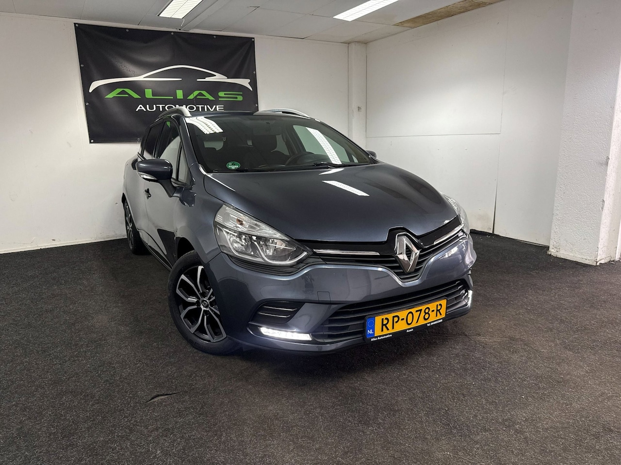 Renault Clio Estate - 0.9 TCe Zen - Navi - Carplay - Airco - NAP - APK 2027 - AutoWereld.nl