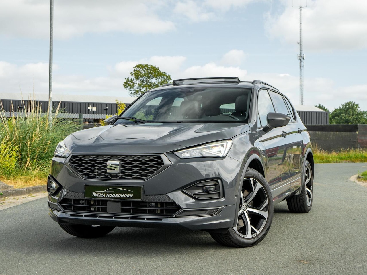 SEAT Tarraco - 1.4 TSI e-Hybrid FR|Panoramadak|Stoelverw.|Stuurverw.|Memory|Sportstuur|Trekhaak|Dodehoek - AutoWereld.nl