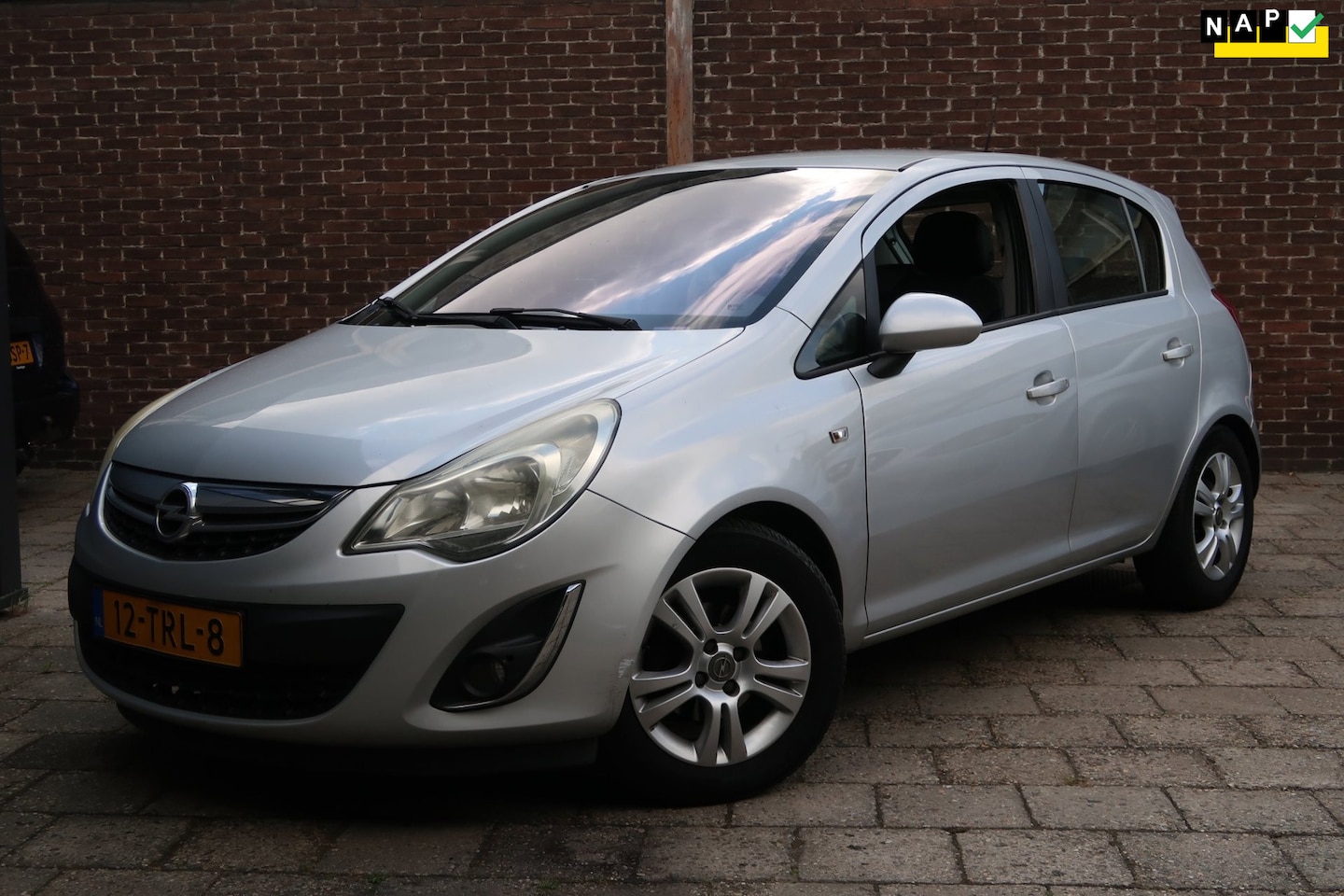 Opel Corsa - 1.3 CDTi EcoFlex S/S Cosmo *Rijklaarprijs *NAP *2e Eigenaar - AutoWereld.nl