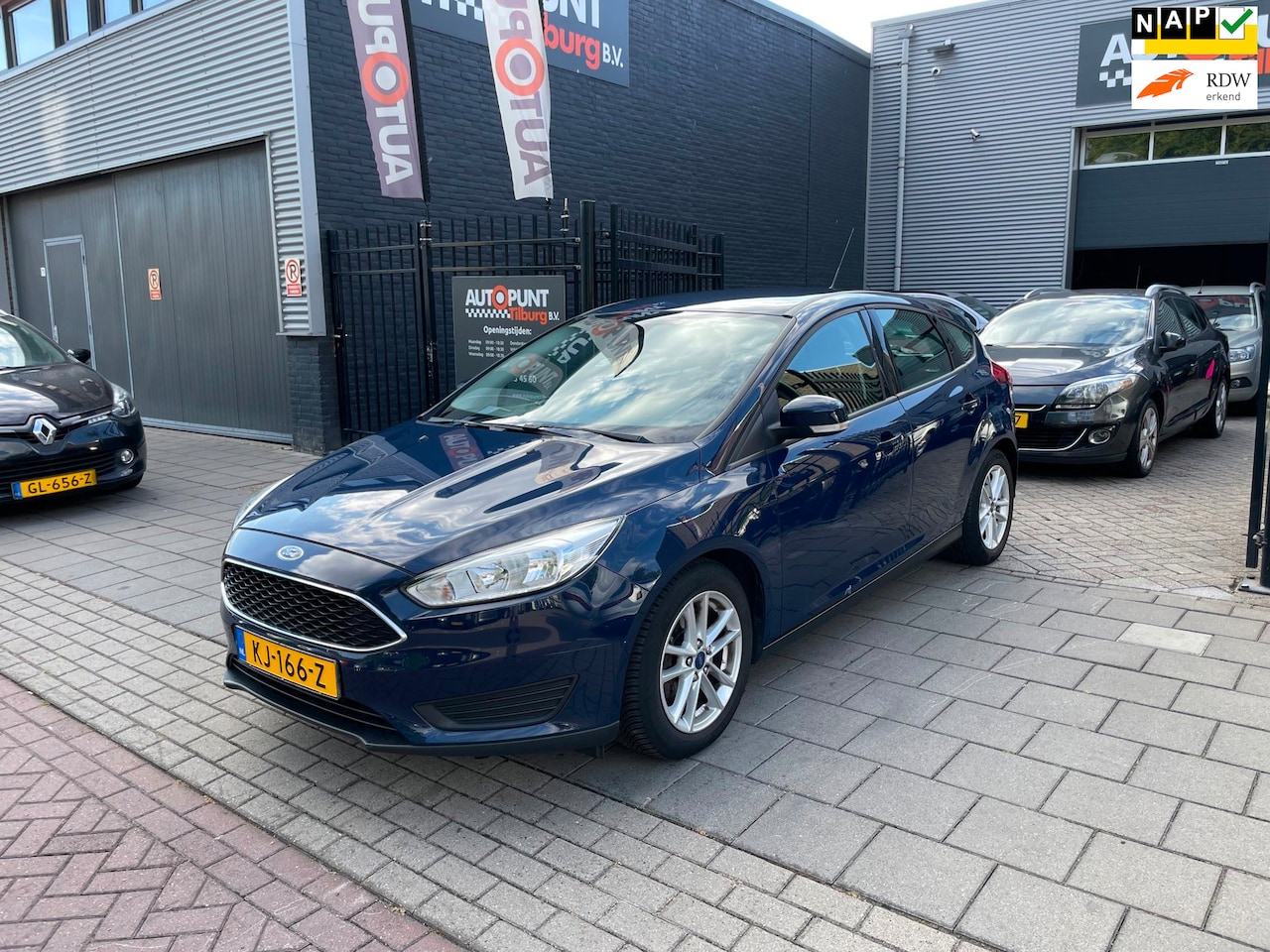 Ford Focus - 1.0 Trend 2e Eigenaar! Trekhaak Airco Navi PDC NAP APK - AutoWereld.nl