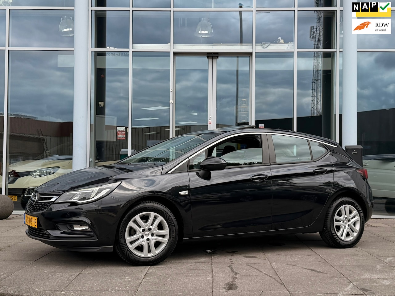 Opel Astra - 1.0 Business+|Pano|Navi|Camera - AutoWereld.nl