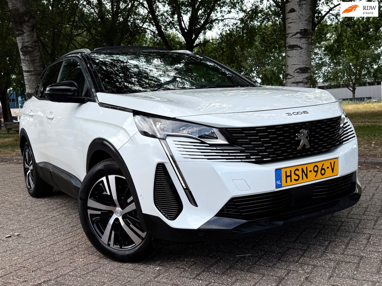 Peugeot 3008 - 1.6 HYbrid 225 GT hybrid massage stoelen - AutoWereld.nl