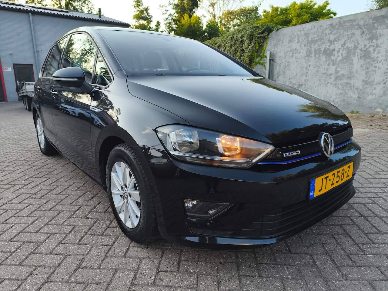 Volkswagen Golf Sportsvan - 1.0 TSI Trendline 1.0 TSI 115pk Trendline - AutoWereld.nl