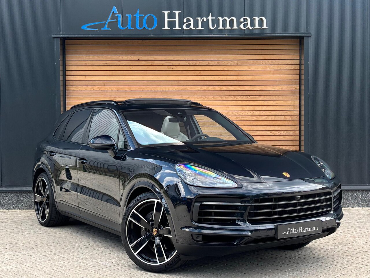 Porsche Cayenne - 3.0 E-Hybrid Platinum Edition SPORTUITLAAT|STOELVENTILATIE|TREKHAAK|PANO|SPORT-CHRONO - AutoWereld.nl