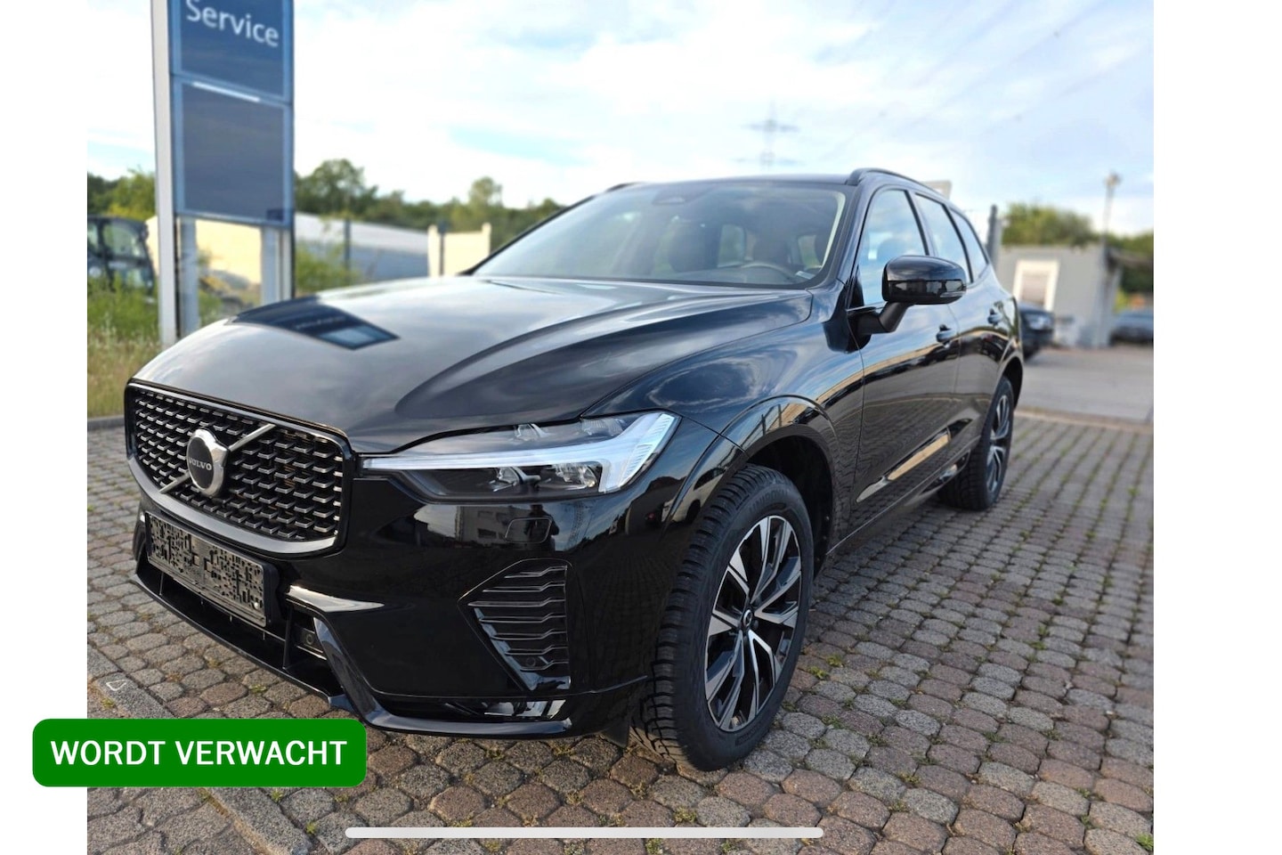 Volvo XC60 - B4 R-Design ** Harman/Kardon ** Leder ** Camera ** Google - AutoWereld.nl