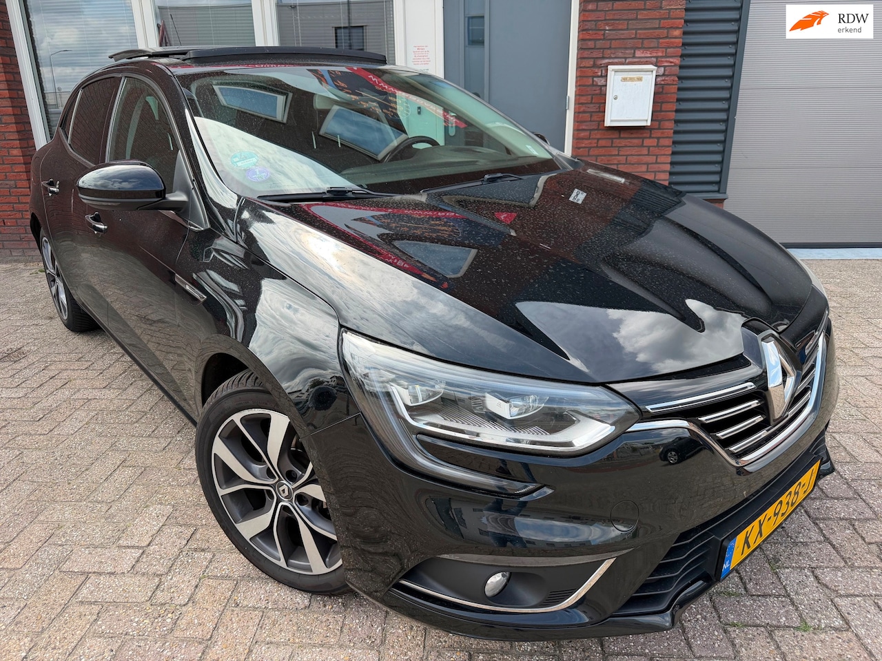 Renault Mégane - 1.2 TCe Bose / Navi / Clima / Cruise / PDC / LM - AutoWereld.nl