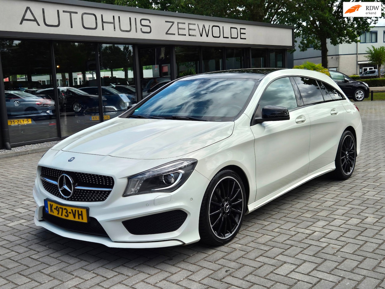 Mercedes-Benz CLA-klasse Shooting Brake - 180 Schuifdak I Navi I Camera - AutoWereld.nl