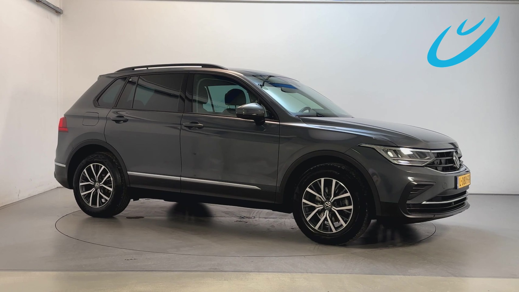 Volkswagen Tiguan - 1.5 TSI Life Navigatie Camera Climate Control App-Connect DAB+ - AutoWereld.nl