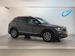Volkswagen Tiguan - 1.5 TSI Life Navigatie Camera Climate Control App-Connect DAB+