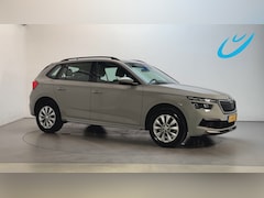 Skoda Kamiq - 1.0 TSI 110pk DSG Business Edition Parkeersensoren Stoelverwarming Trekhaak Virtual Cockpi