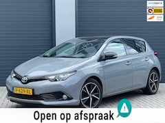 Toyota Auris - 1.8 Hybrid Black Edition / NARDO GREY / AUTOMAT