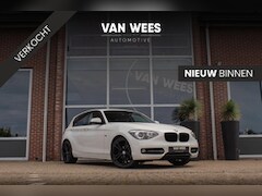 BMW 1-serie - 118i Sport Line | Sportstuur | Stoelverwarming | Xenon adaptief | PDC | Climate control |