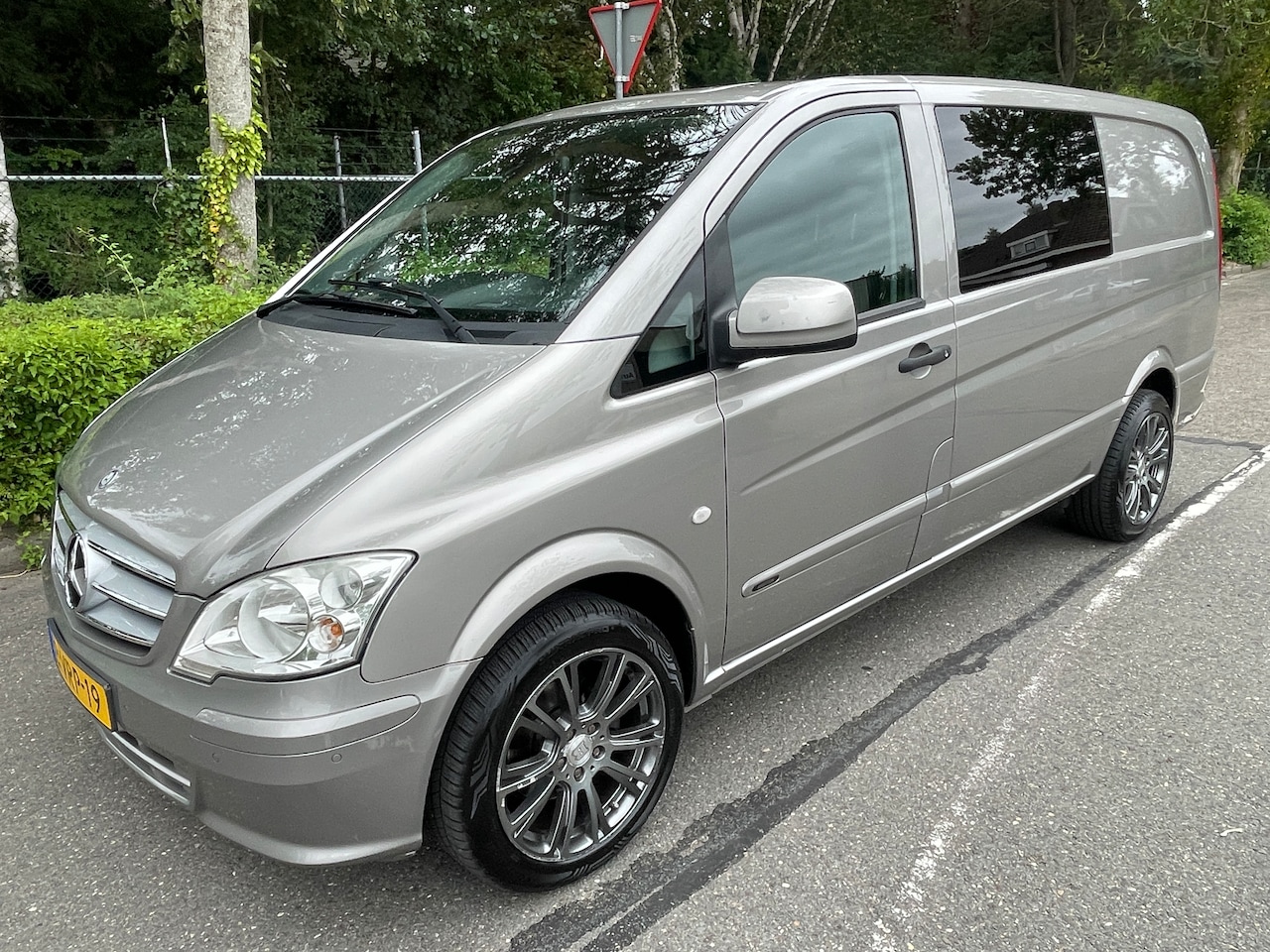 Mercedes-Benz Vito - 113 CDI 320 Lang DC Luxe - AutoWereld.nl