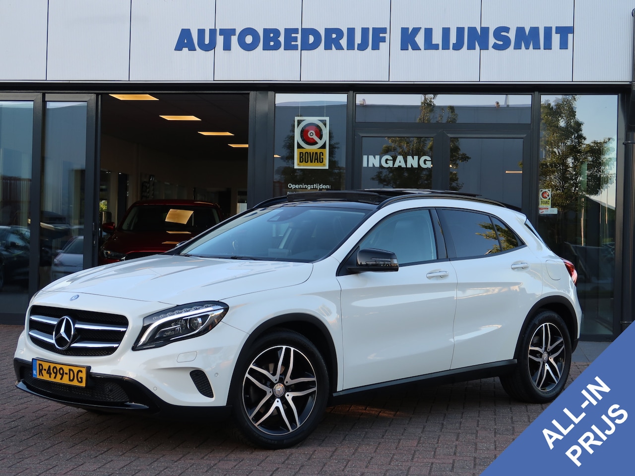 Mercedes-Benz GLA-Klasse - 200 Prestige | Panorama | 18inch | Park-Assist | Camera | - AutoWereld.nl