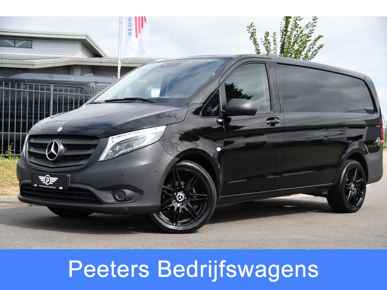 Mercedes-Benz Vito - 116 CDI L2 Black Edition Cruise, Carplay, LED, 164pk, Sensoren, Multimedia, Automaat, NAVI - AutoWereld.nl