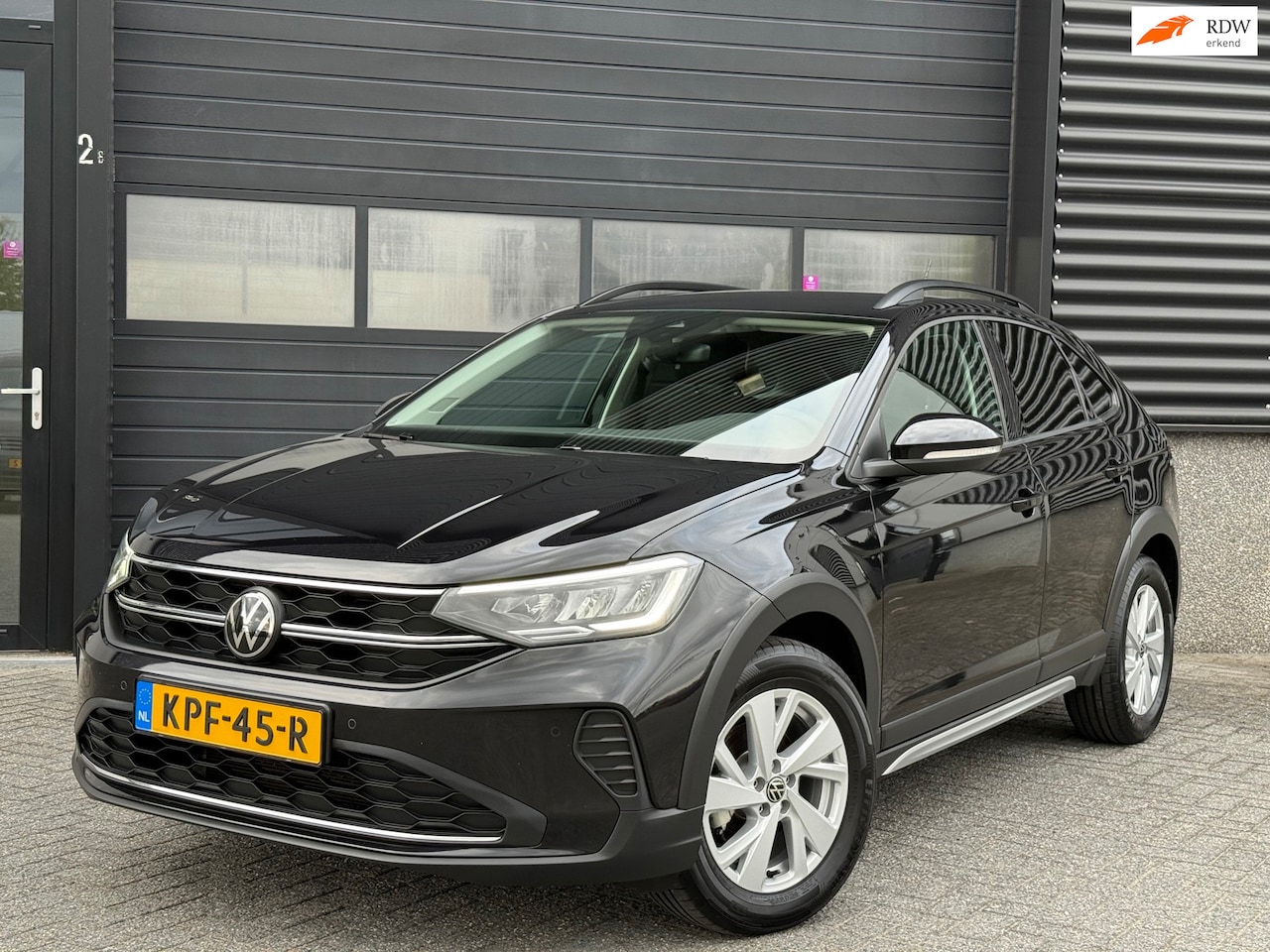 Volkswagen Taigo - 1.0 TSI LED ACC Digital dash Camera - AutoWereld.nl