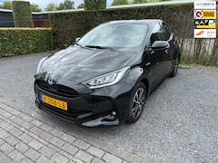 Toyota Yaris - 1.5 Hybrid Style - NAP - LED - Carplay - Stoelverwarming - Dealer onderhouden