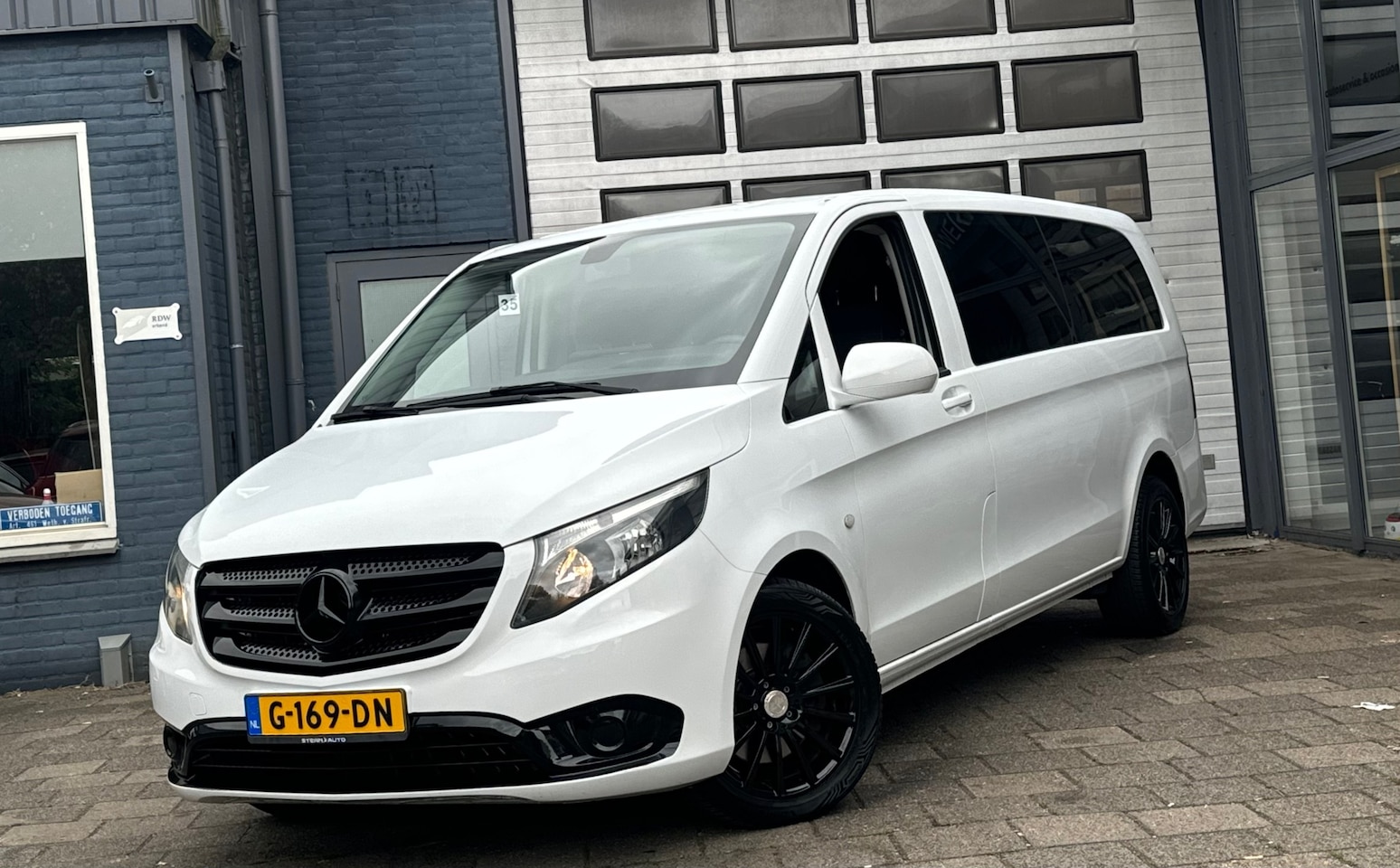 Mercedes-Benz Vito Tourer - 114 BlueTEC Pro Extra Lang | Automaat | CarPlay | 9-Pers - AutoWereld.nl