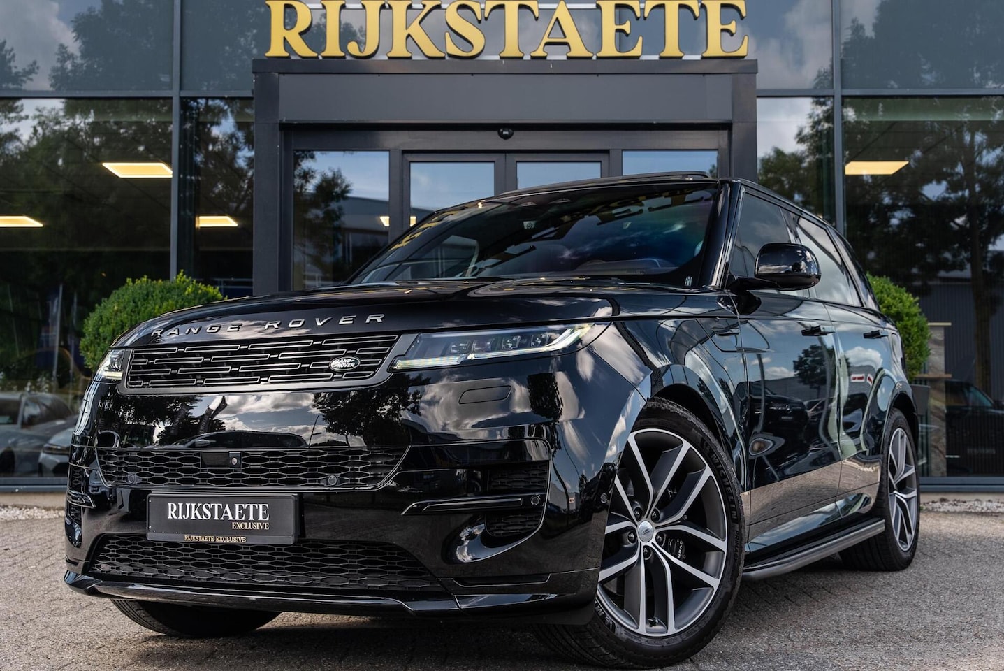 Land Rover Range Rover Sport - 3.0 P460e Dynamic HSE|PPF|PANO - AutoWereld.nl