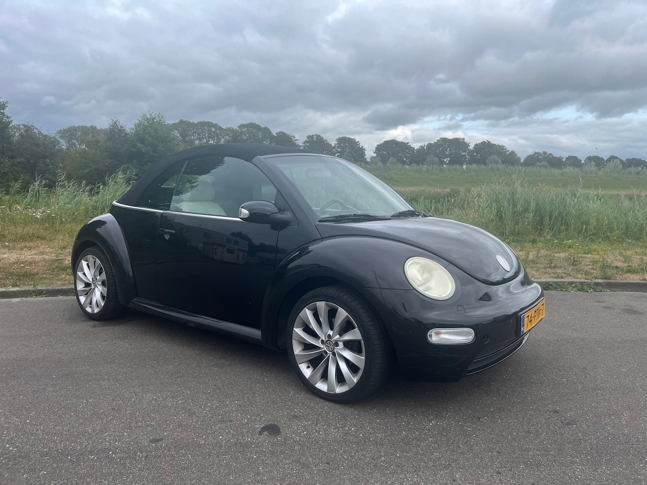 Volkswagen New Beetle Cabriolet - 2.0 Highline 2.0 Highline - AutoWereld.nl