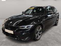 BMW 3-serie Touring - 330e M-SPORT * ADAP. LED, PANO, TREKH, ACC, HuD, 19-inch LMV * 1e EIG - UNFALLFREI, ONDERH