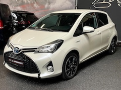 Toyota Yaris - 1.5 Hybrid Dynamic Bi-Tone Cruise , Stoel verw, Navigatie & Camera