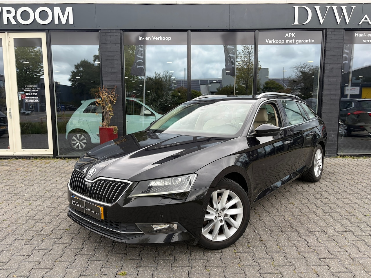 Skoda Superb Combi - 1.4 TSI ACT Style Business 1.4 TSI ACT Style Business, Automaat - AutoWereld.nl