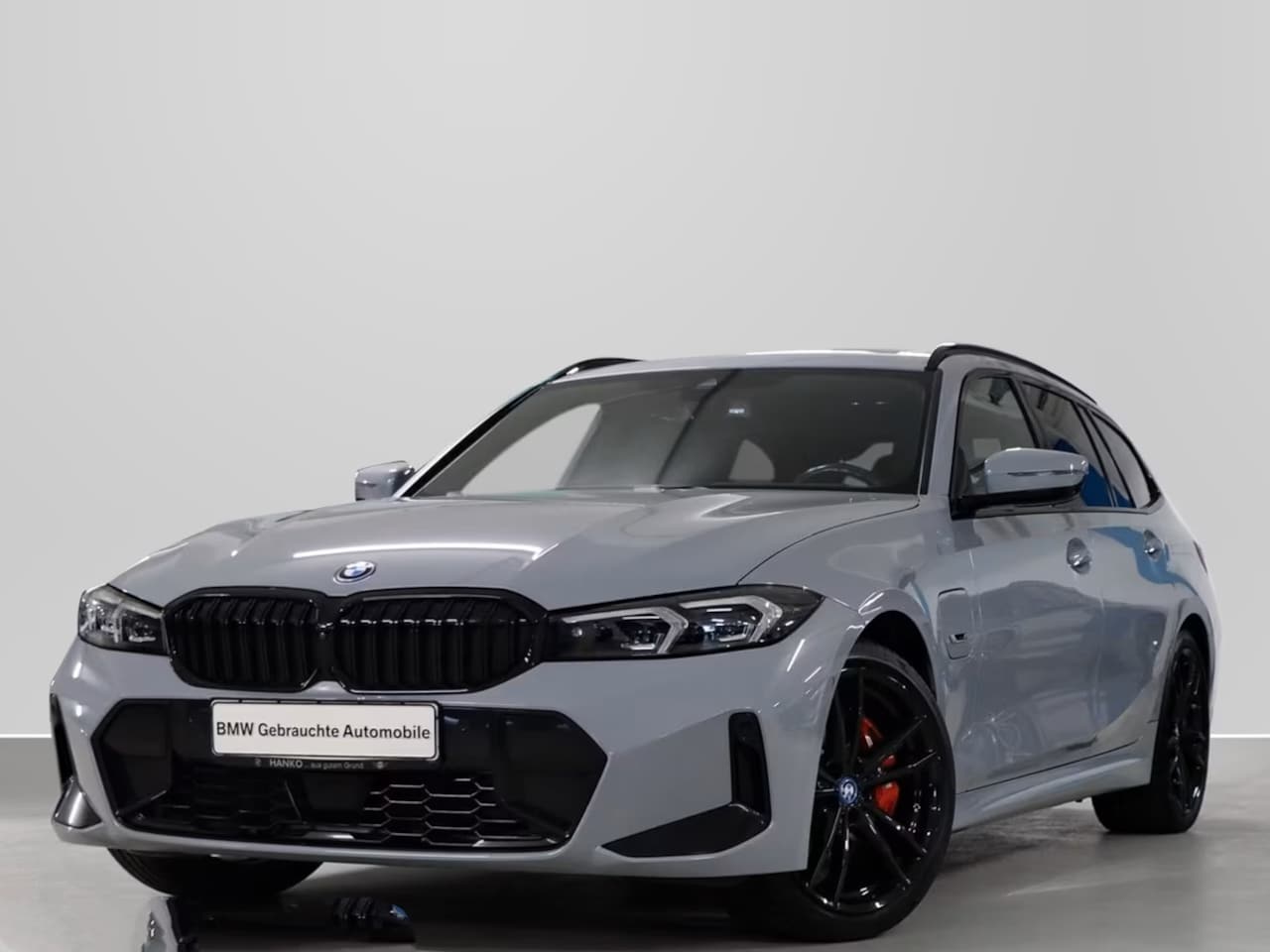 BMW 3-serie Touring - 330e M-SPORT ** ADAP. LED, PANO, TREKH, ACC, HuD, 19-inch LMV ** 1e EIG - UNFALLFREI, BMW - AutoWereld.nl
