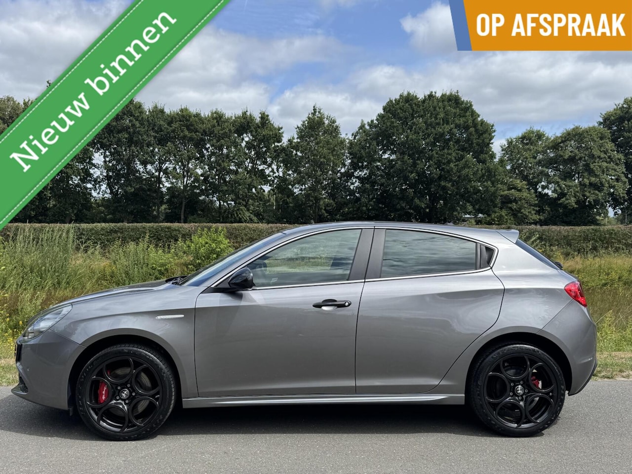Alfa Romeo Giulietta - 1.4 Tjet Nieuwstaat!! 24dkm!! - AutoWereld.nl