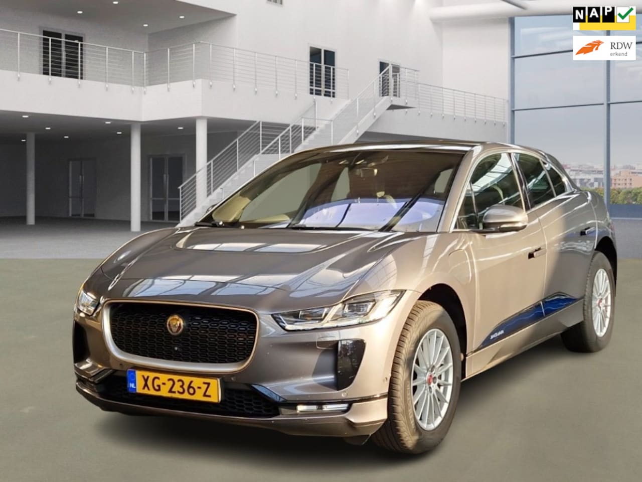 Jaguar I-PACE - EV400 HSE 90 kWh | SOH 86% | Panoramadak | 360 Camera | Memory Seats | Meridian | Trekhaak - AutoWereld.nl