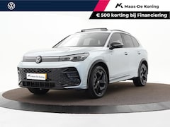 Volkswagen Tiguan - 1.5 eHybrid 272pk DSG R-Line Edition · Panoramadak · Inklap. Trekhaak · 360 Camera · Matri