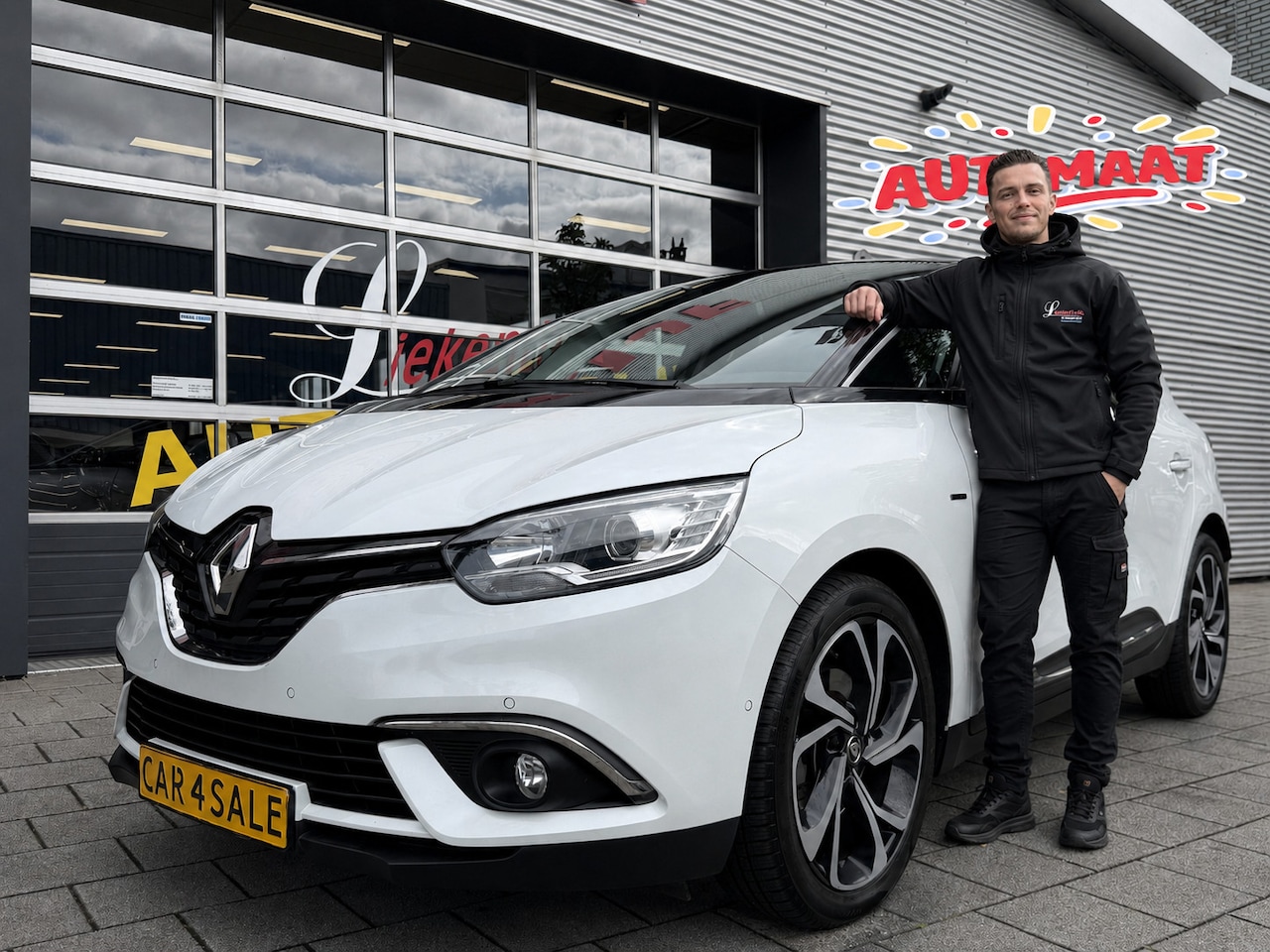 Renault Scénic - 1.3 TCe Bose - Automaat I Navigatie I Airco I Sport pakket I LED I PDC I 1/2 Leer I Dealer - AutoWereld.nl