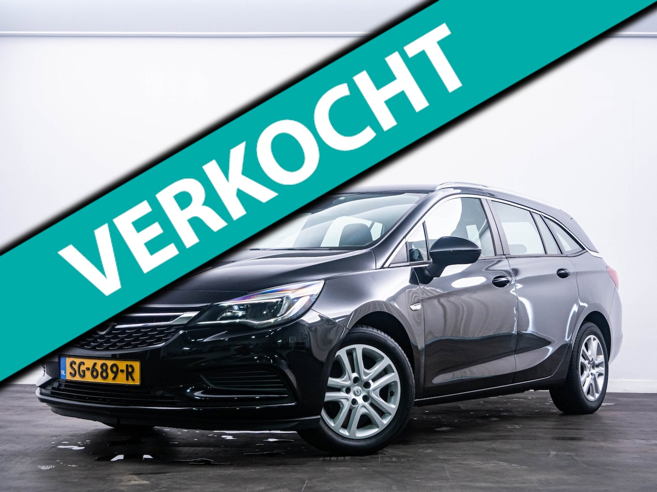 Opel Astra Sports Tourer - 1.0 Business+ Trekhaak|NL-Auto|Navi - AutoWereld.nl