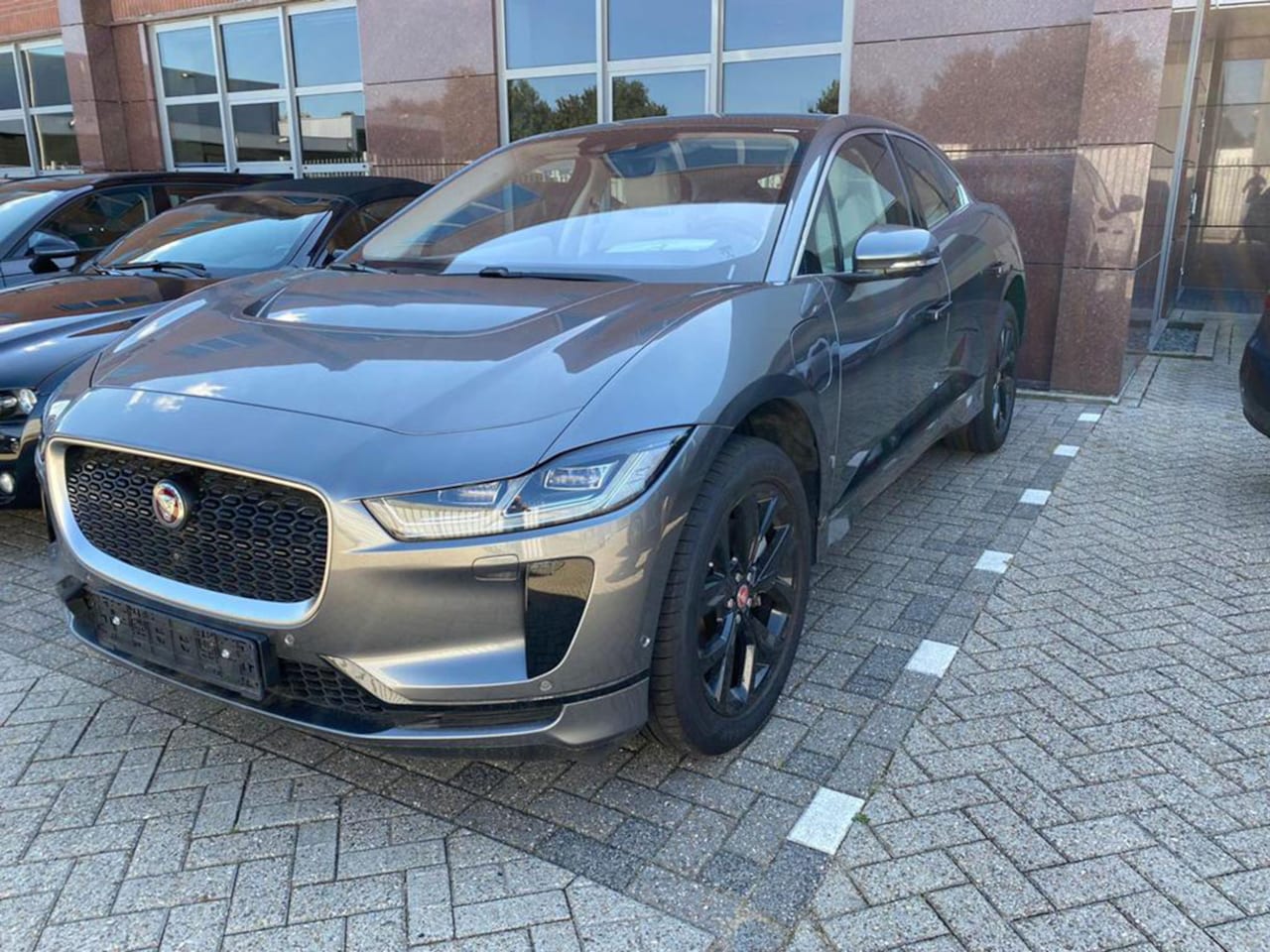 Jaguar I-PACE - EV400 SE HUD, Adaptive cruise control en stuurassistent - AutoWereld.nl