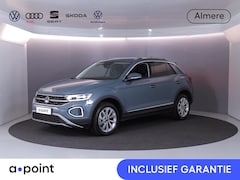 Volkswagen T-Roc - 1.5 TSI Style 150 pk Automaat (DSG) | Navigatie | Parkeersensoren (Park assist) | Achterui