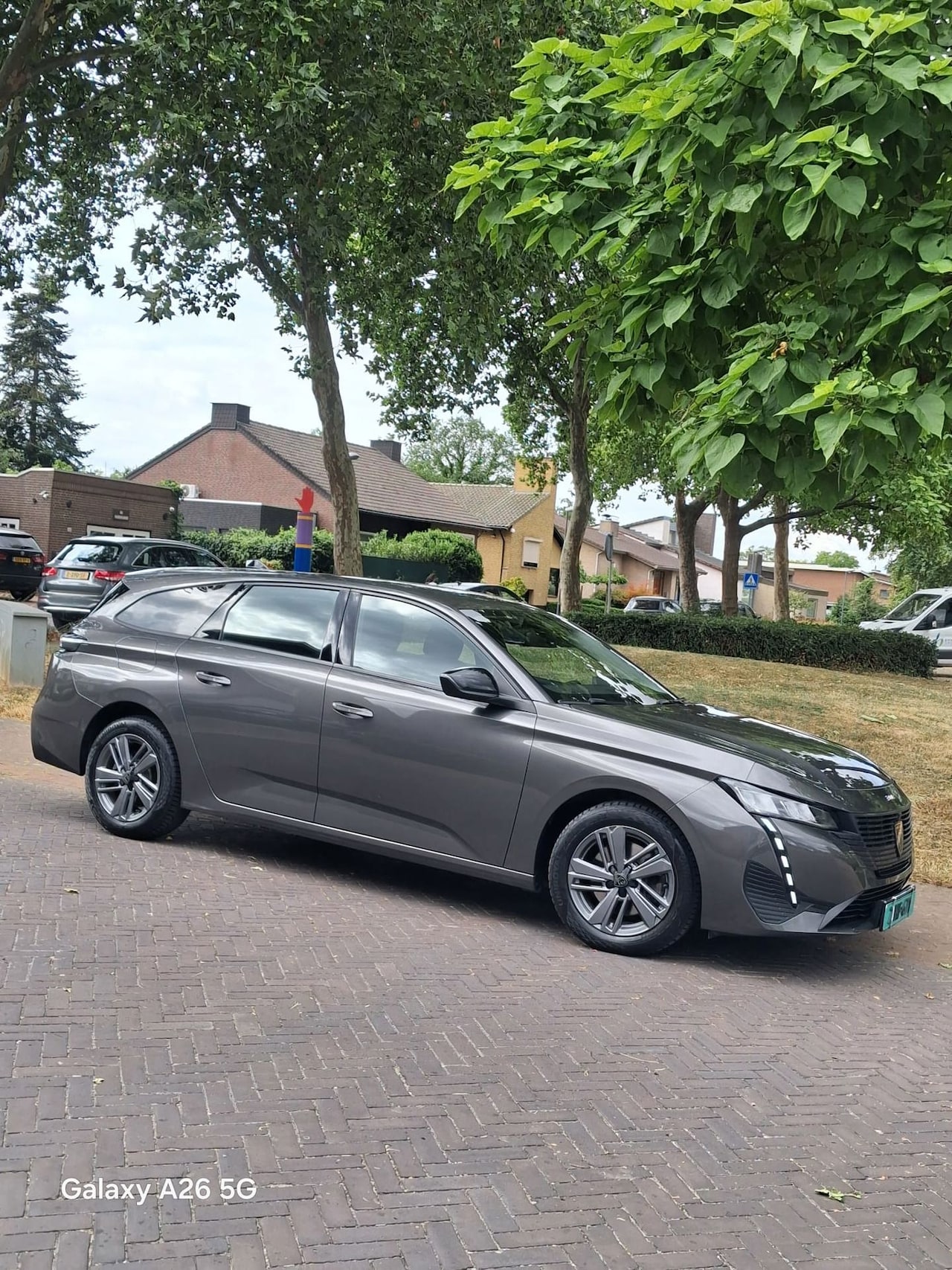 Peugeot 308 SW - 1.2 PureTech Active Pack Business|CarPlay|Nav|Camera - AutoWereld.nl