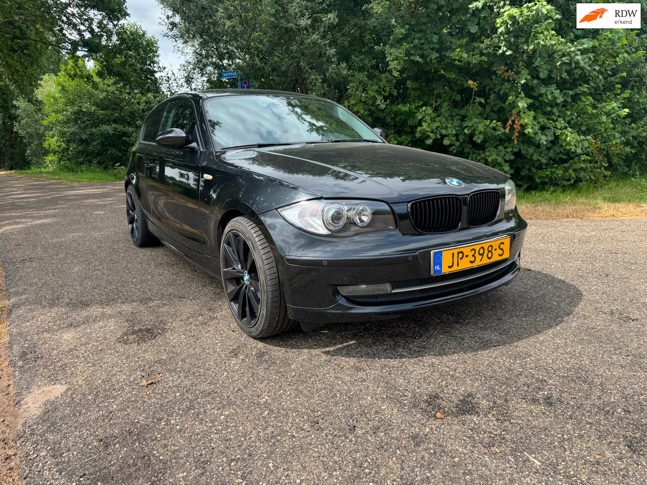 BMW 1-serie - 116i High Executive | Climate| Stoelverwarming - AutoWereld.nl