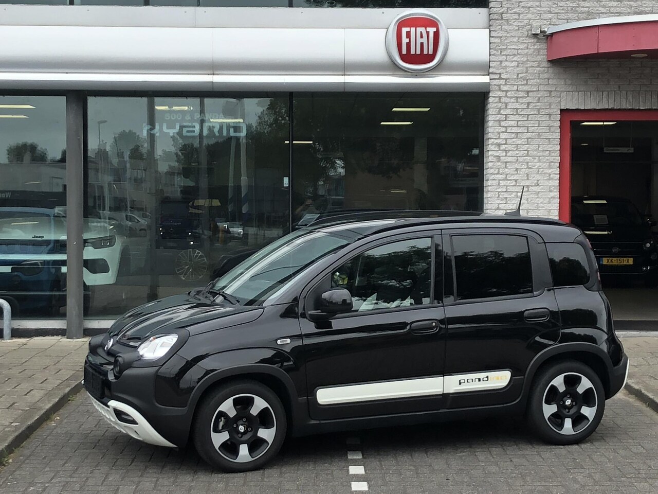 Fiat Panda - 1.0 Hybrid Pandina AIRCO|APPLE/ANDROID|PDC|DAB|CRUISE CONTROL - AutoWereld.nl