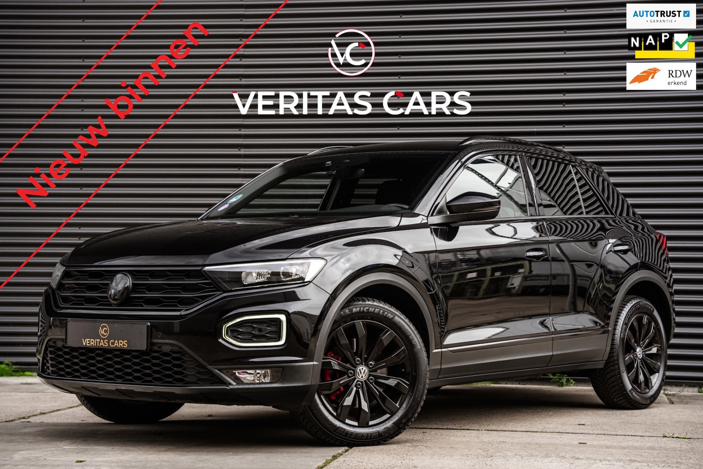 Volkswagen T-Roc - 1.5 TSI Sport Black Edition 150PK DSG|Camera|ACC|Lane assist|Virtual|CarPlay|Trekhaak e.o. - AutoWereld.nl