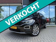 Volkswagen T-Roc - 1.5 TSI Style Business - Automaat - Pano/Schuifdak - Navi - Parkeerhulp