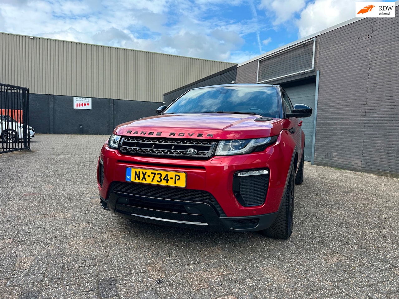 Land Rover Range Rover Evoque - 2.0 TD4 SE Dynamic Aut. Camera Clima Cruise Navi Pano PDC LM-Wielen Trekhaak. - AutoWereld.nl