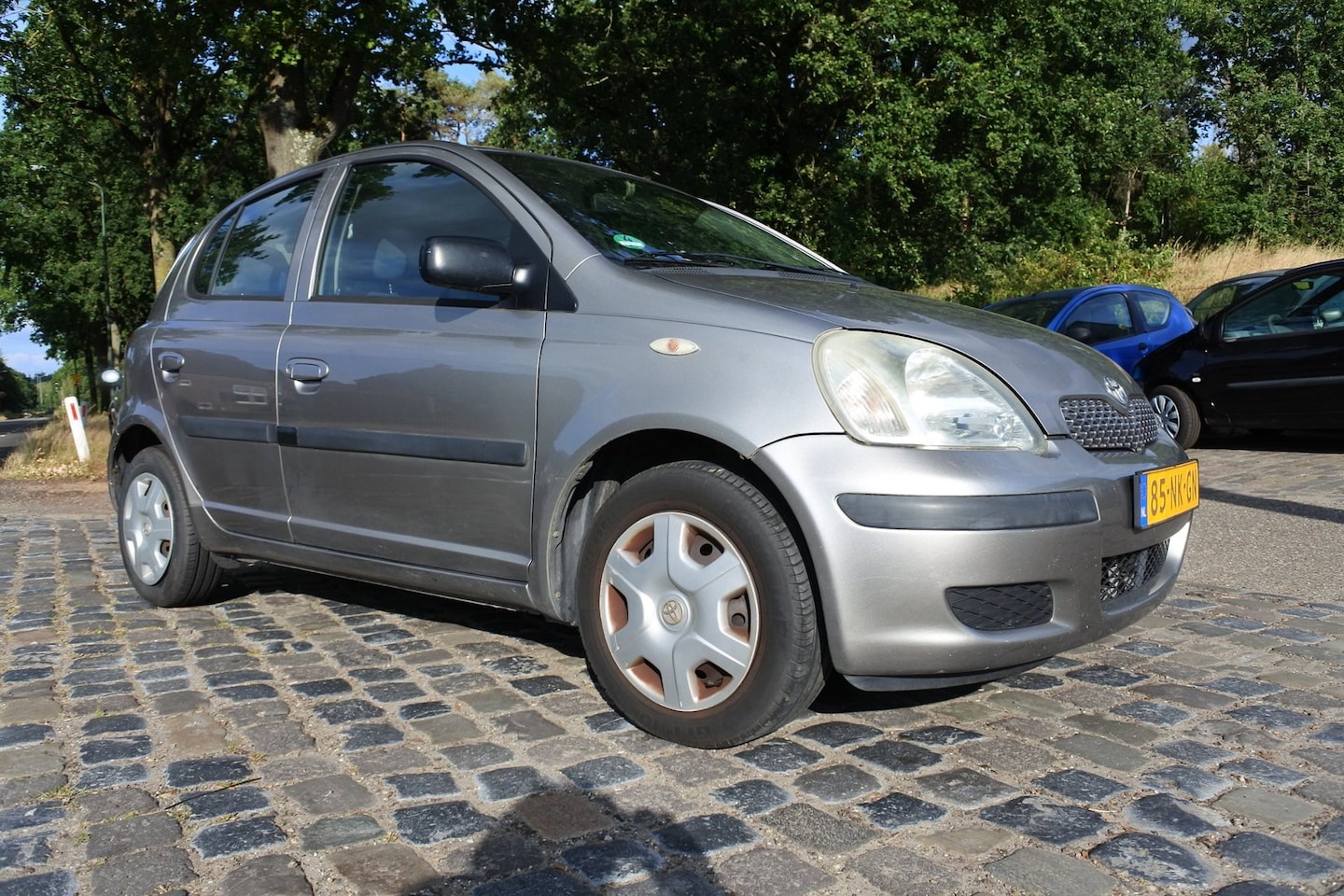 Toyota Yaris - 1.3 VVT-i Idols 5 drs airco 196 dkm apk 2-5-2027 - AutoWereld.nl