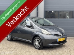 Toyota Aygo - 1.0-12V Sport Navi Uitvoering // 82>dkm
