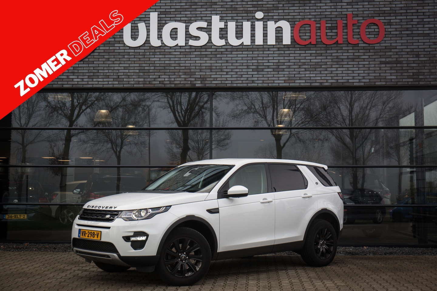 Land Rover Discovery Sport - , Grijs kenteken, Leer,  Achteruitrijcamera, Trekhaak - AutoWereld.nl