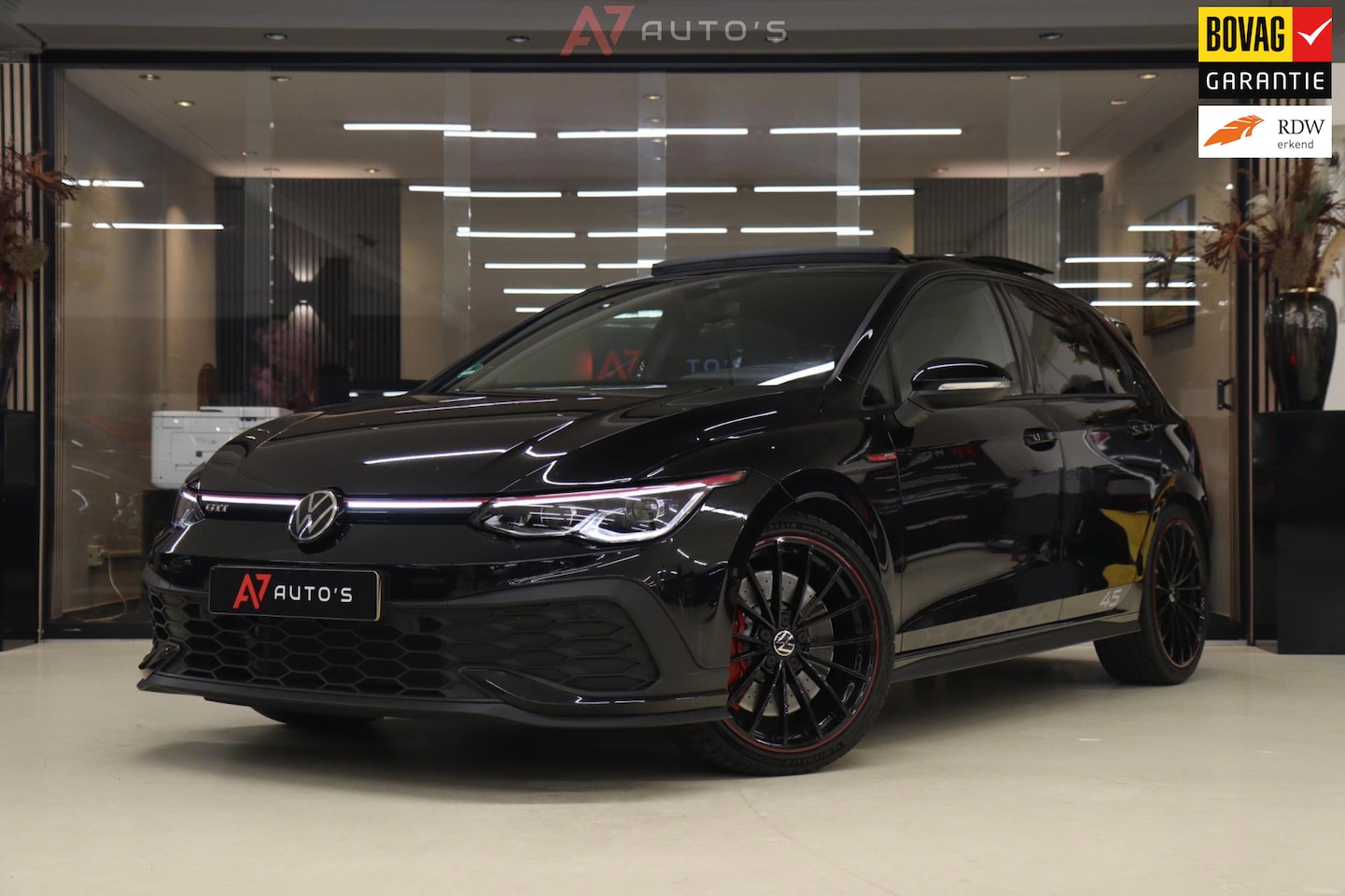 Volkswagen Golf - 2.0 TSI GTI 45 JAHRE CLUBSPORT AKRA/PANO/ACC/CAM/CARPLAY/IQ-LIGHT/VOLL - AutoWereld.nl