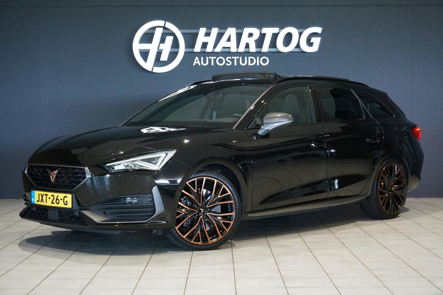 CUPRA Leon Sportstourer - 1.4 e-Hybrid VZ Copper Edition 245pk + PANO / LEDER / MEMORY / DCC - AutoWereld.nl