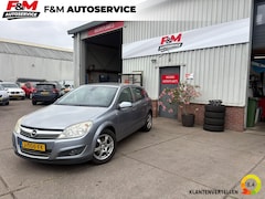 Opel Astra - 1.6 Essentia