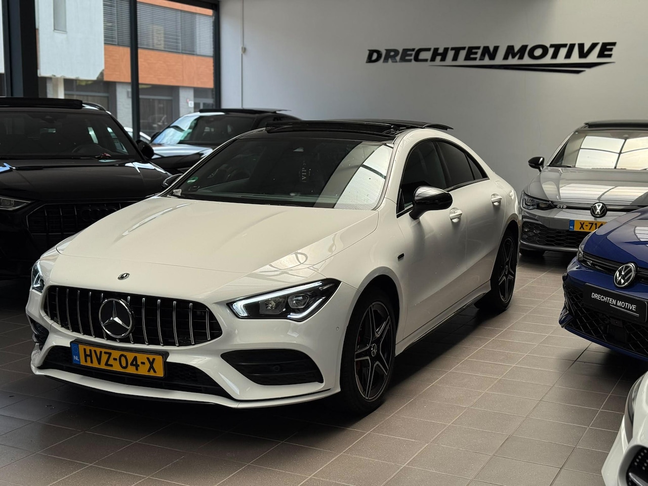 Mercedes-Benz CLA-Klasse - 250 e AMG / 35 / Pano / Camera / - AutoWereld.nl