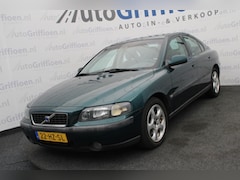 Volvo S60 - 2.4 Edition nette sedan met trekhaak en NAP